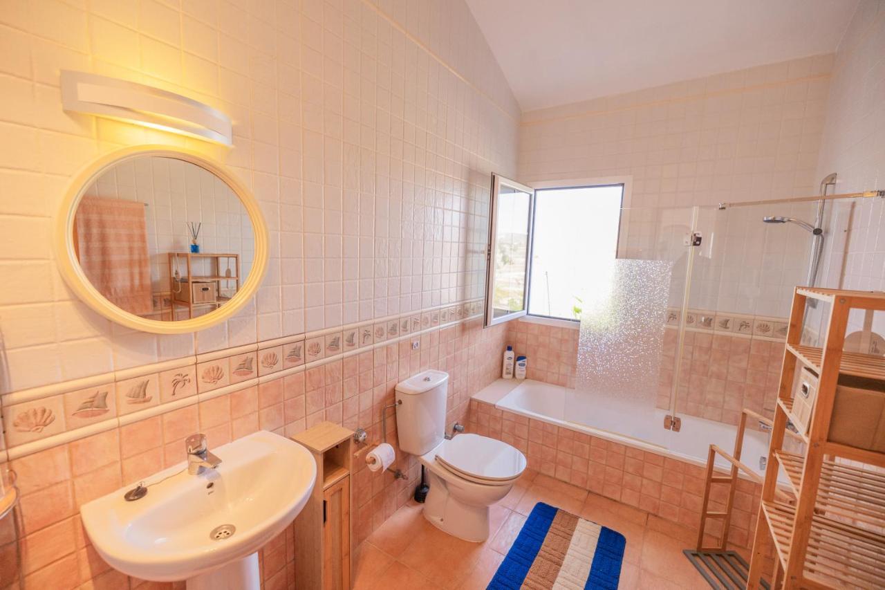 Casa Amaya - Spacious House With Pool, Large Garden, Bbq, 2 Terraces, And Ideal Location El Charco  Екстериор снимка