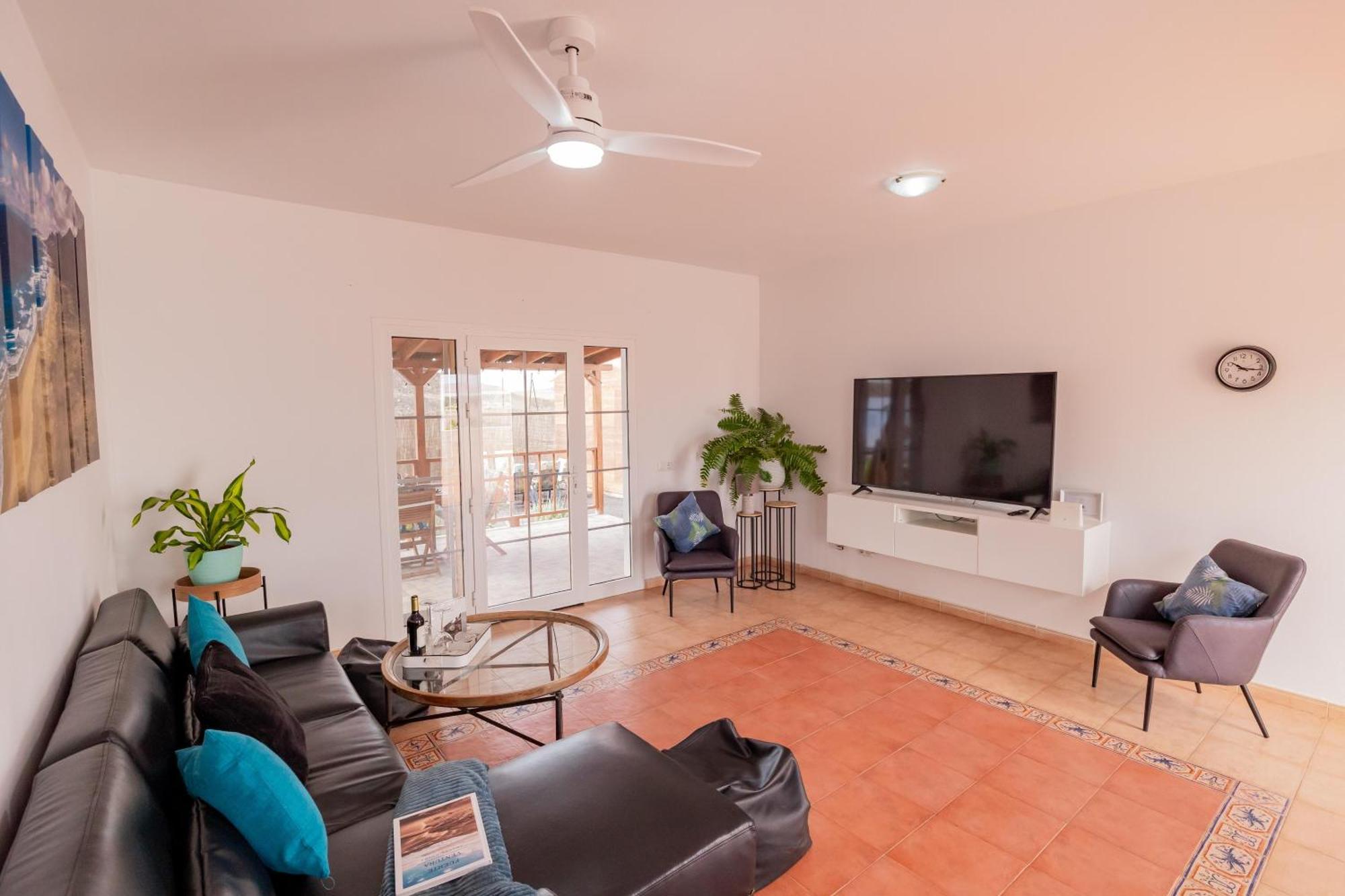 Casa Amaya - Spacious House With Pool, Large Garden, Bbq, 2 Terraces, And Ideal Location El Charco  Екстериор снимка